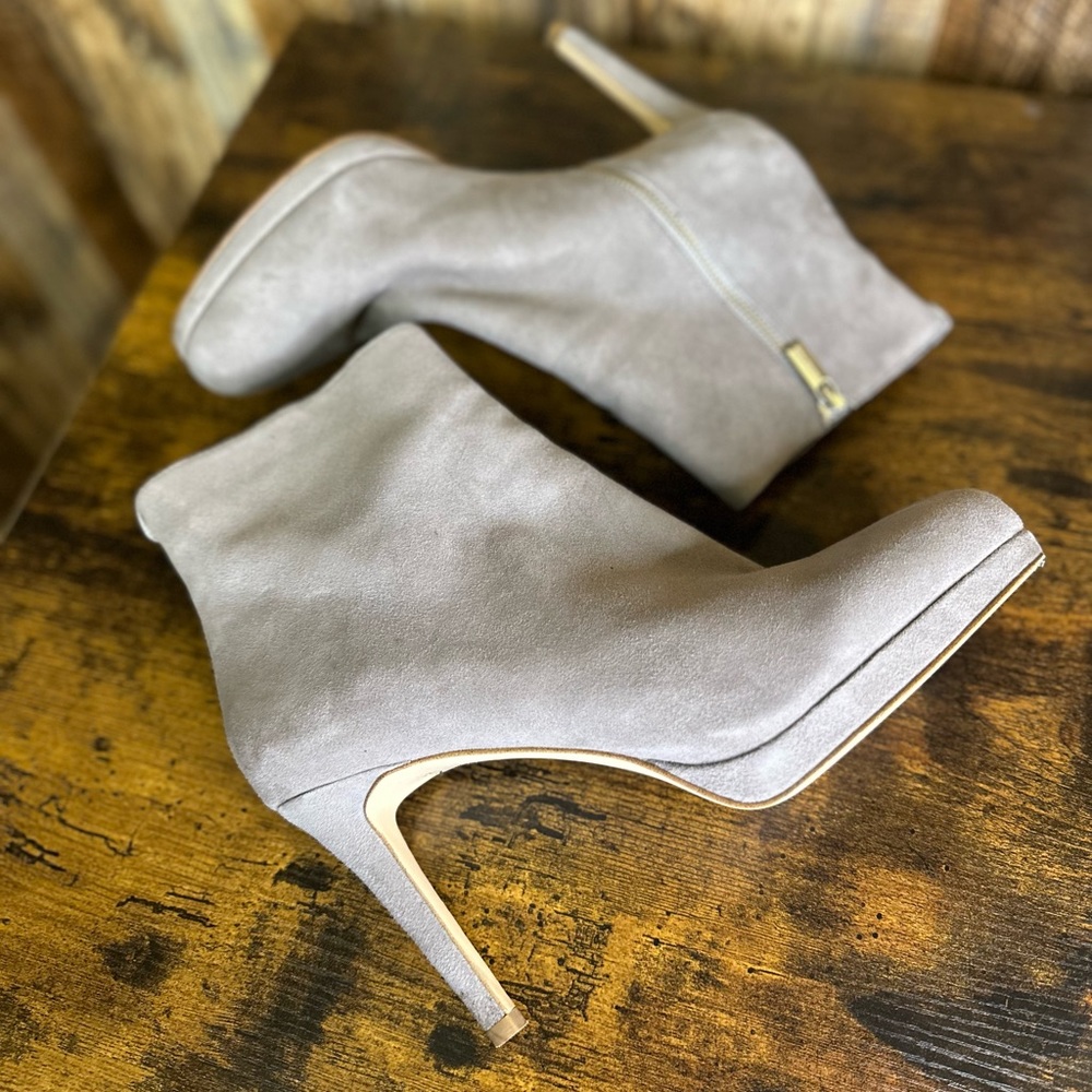 Michael Kors gray ankle booties 5” inches